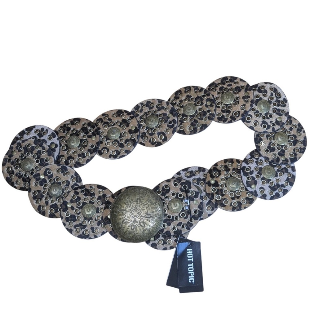 Hot Topic Belt Y2K Leopard Faux Fur Concho Festival Grommet Belt Women's S/M New